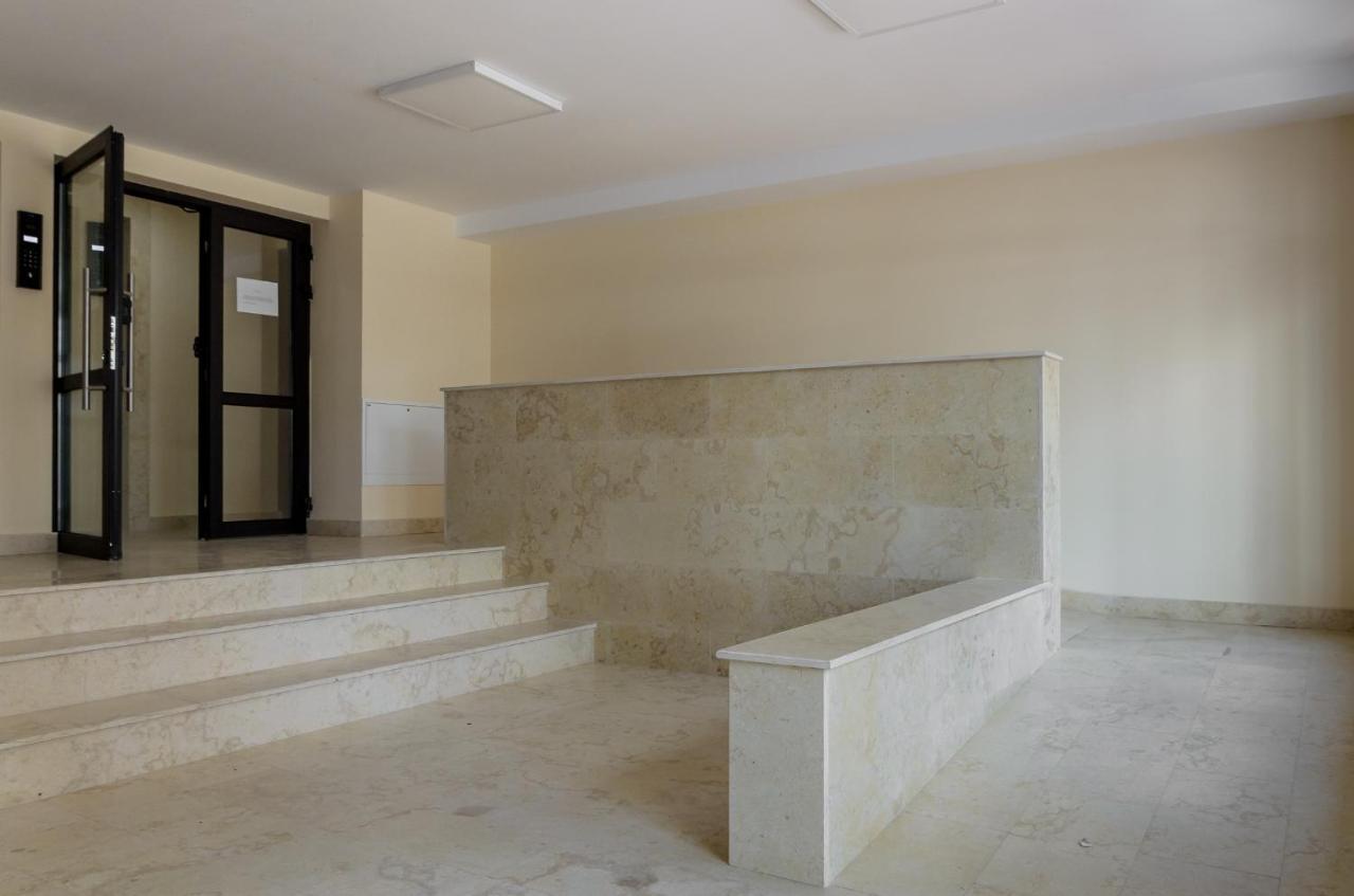 Luxury Apartments Newton By Glam Iasi Exterior photo